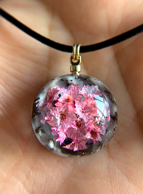 手工树脂花朵夜光项链礼物吊坠