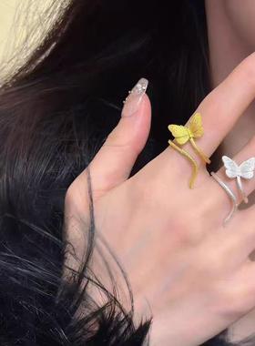 小众设计感蝴蝶缠绕戒指新中式国风女ins时髦甜酷独特指环金银色