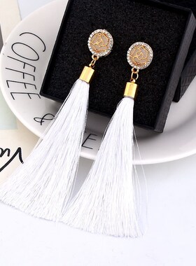 妇女流苏时尚耳环Bohemian women with fringed fashion earrings