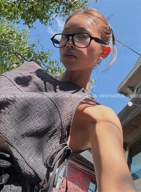 DENTUATUA 满满的情绪价值！25ss复古高级感无鼻托大框显脸小眼镜