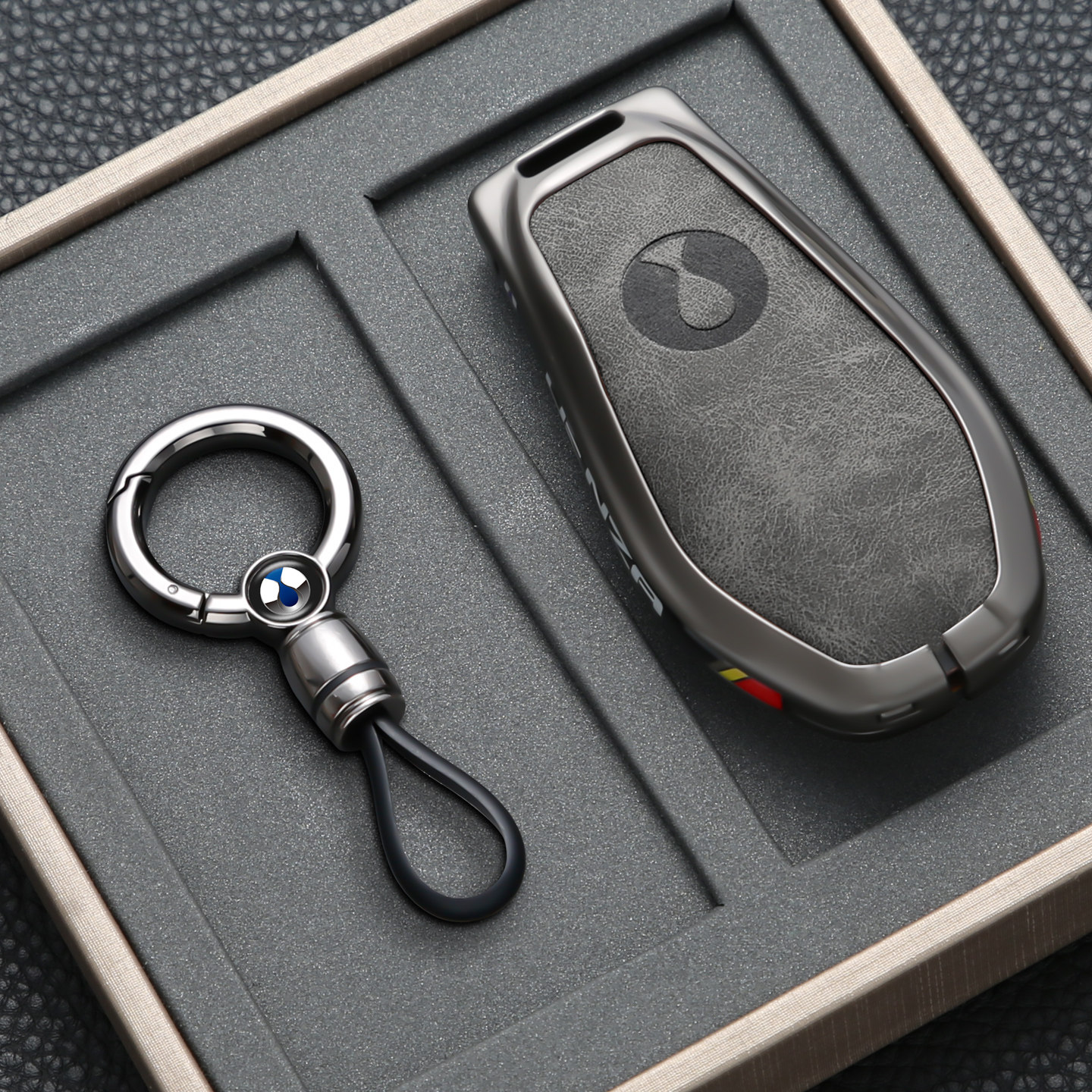 2026款腾势n9钥匙套25新款腾势N9高配版汽车专用金属包扣改装壳男