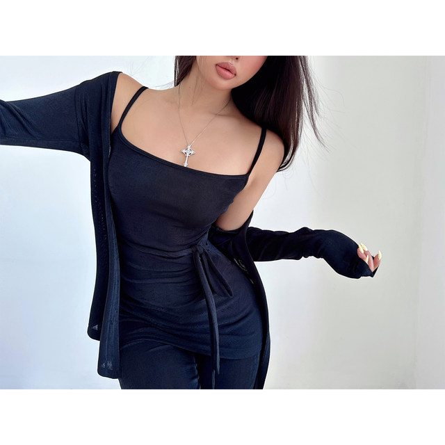 ອັນບໍລິສຸດ sexy slimming ຊຸດແຂນຍາວສາມຊິ້ນ