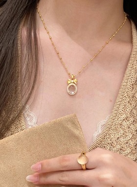 v金材质不掉色拉丝蝴蝶结鸽子蛋水沫玉项链在逃公主奢华气质颈链