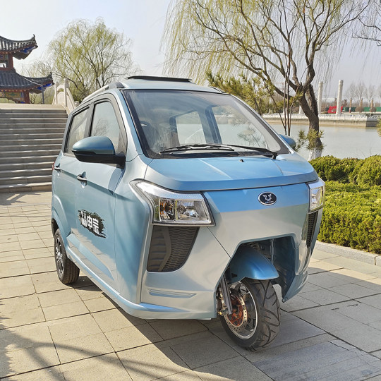 宗申纯燃油三轮国标上牌水冷电喷发动机C9国四电动全封闭摩托车