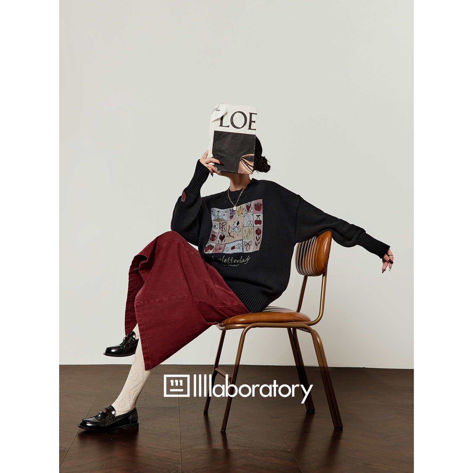 周里物出品「卡通花园」黑色毛衣女2026春季新款宽松圆领印花上衣,淘宝优惠券,粉丝福利购,淘宝优惠卷