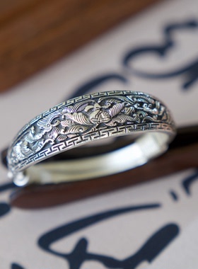 足银999纯银手镯女款开口镯子送女友礼物纯手工錾刻牡丹花定制