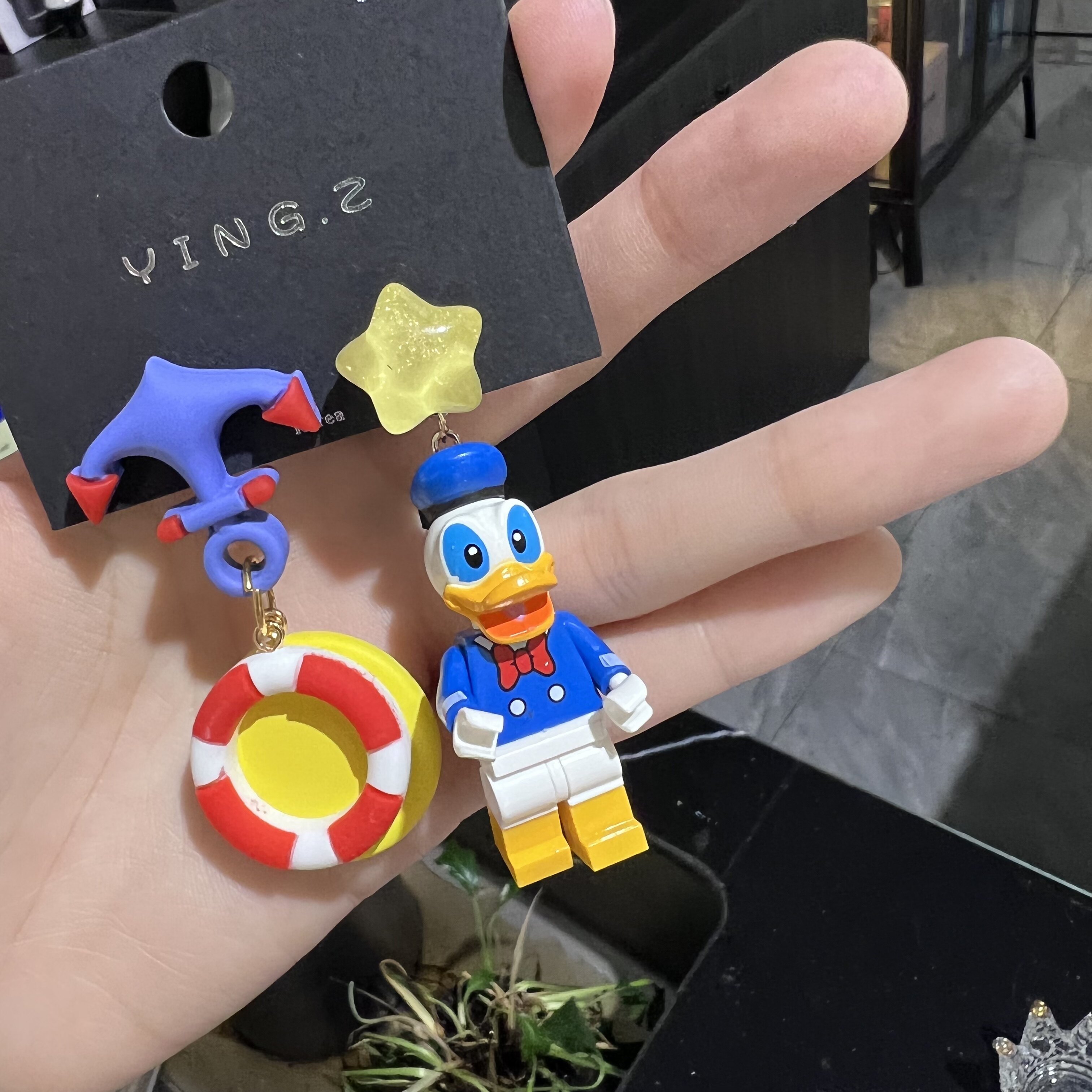 原创手工可爱积木唐老鸭耳环