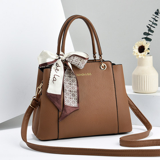 Tianyan tote bag stitching in fashion