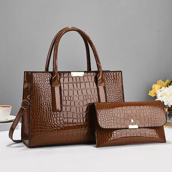 High-end texture niche red bag for women 2026 new wedding bag large capacity tote bag bride wedding handbag