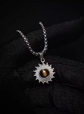 太阳花钛钢男士项链不掉色