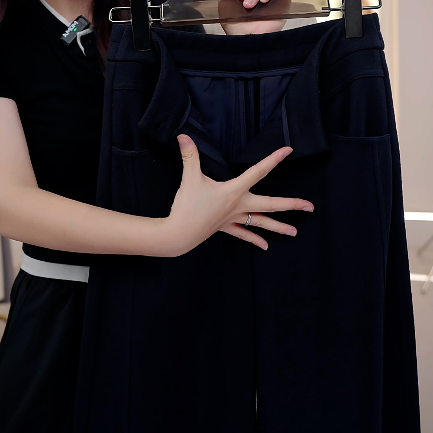 Ader藏青色绵羊毛休闲裤女2026春季新款时尚百搭显瘦阔腿弯刀裤子,淘宝优惠券,粉丝福利购,淘宝优惠卷