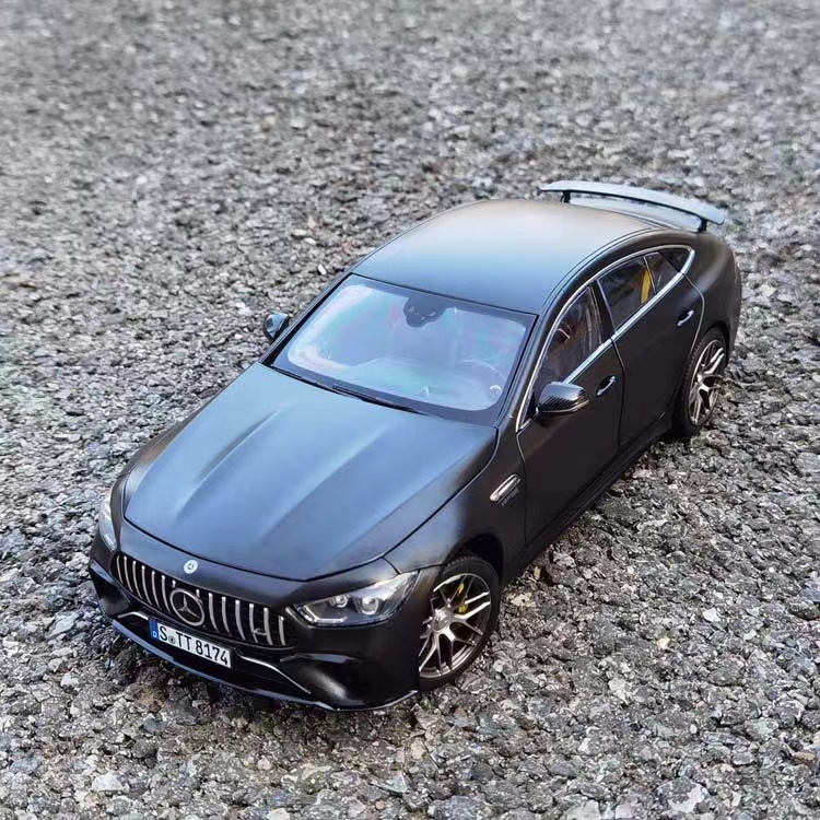 奔驰AMG GT63 4 Matic 2021 NOREV 1:18合金全开汽车模型收藏品-图2