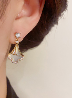 贝壳小裙子锁骨链耳环套装