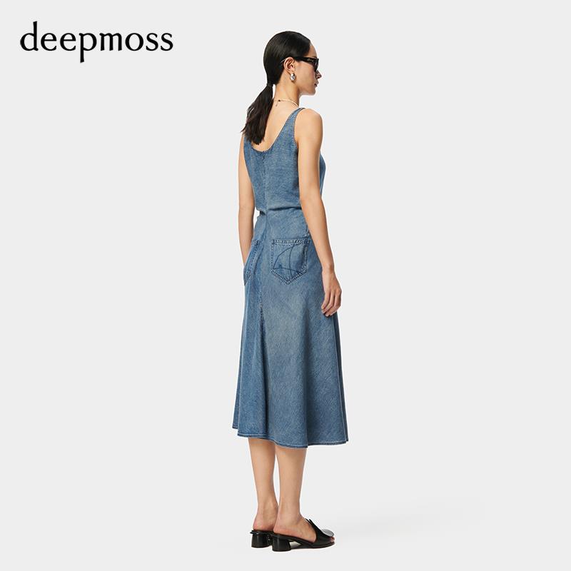 【deepmoss】2024春夏新款女装时尚休闲褶裥收腰垂坠吊带连衣裙 - 图2