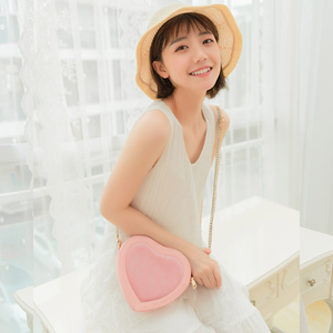 斜跨包链条爱心包