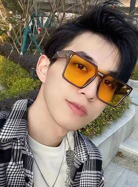 连体镜片字母超酷男个性墨镜抖音潮黑色女骑行欧美防风太阳镜