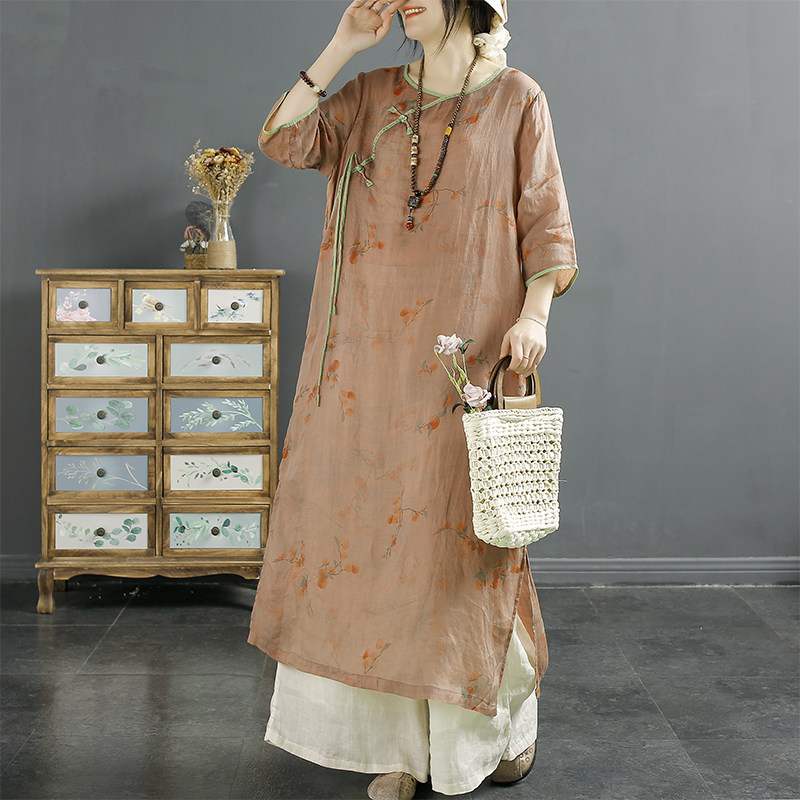  千秋飞燕连衣裙