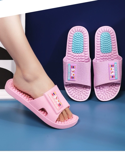 Массажер на платформе, мягкие нескользящие дезодорированные тапочки, трендовые слайдеры подходит для мужчин и женщин, новая коллекция
