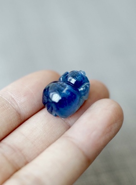 【薇一珠宝】石愫 迷你天然蓝晶石小胖猪 可做戒指吊坠