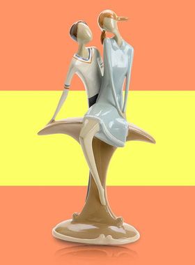 现代简约情人节情侣摆件婚庆工艺礼品创意家装电视柜装饰品批发