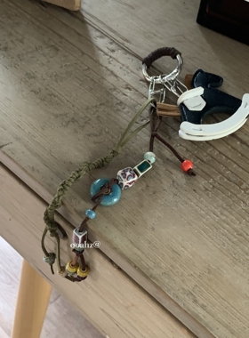 摇摇马~自制钥匙扣配件陶瓷珠包包挂件y2k腰间配饰小众vibe登山扣