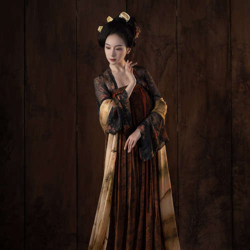 【绝版赏析】襦一坊丨太平赋 唐齐胸衫裙真丝香云纱复原汉服女 - 图2