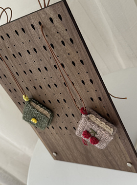 原创纯手工毛线编织复古可爱小书本创意百搭时尚项链樱桃挂件装饰