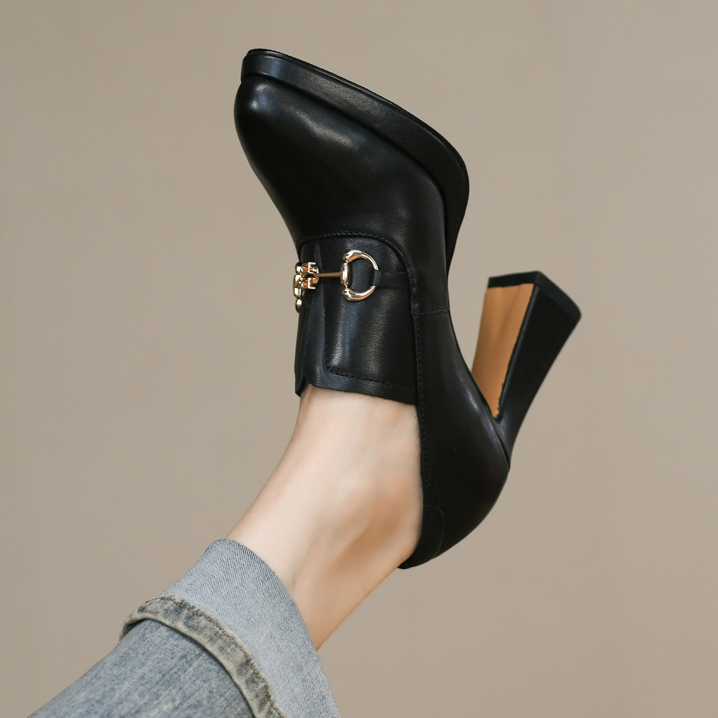 法式黑色深口单鞋女粗跟秋季新款真皮金属扣松紧一脚蹬高跟皮鞋女,淘宝优惠券,粉丝福利购,淘宝优惠卷