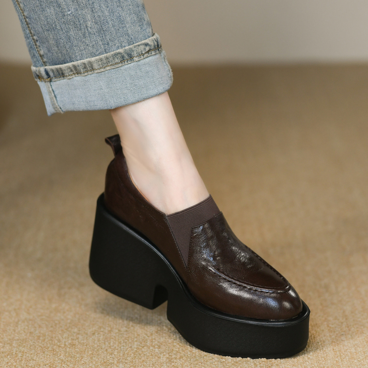 复古圆头深口厚底单鞋女粗跟秋季真皮松紧一脚蹬防水台高跟皮鞋女,淘宝优惠券,粉丝福利购,淘宝优惠卷