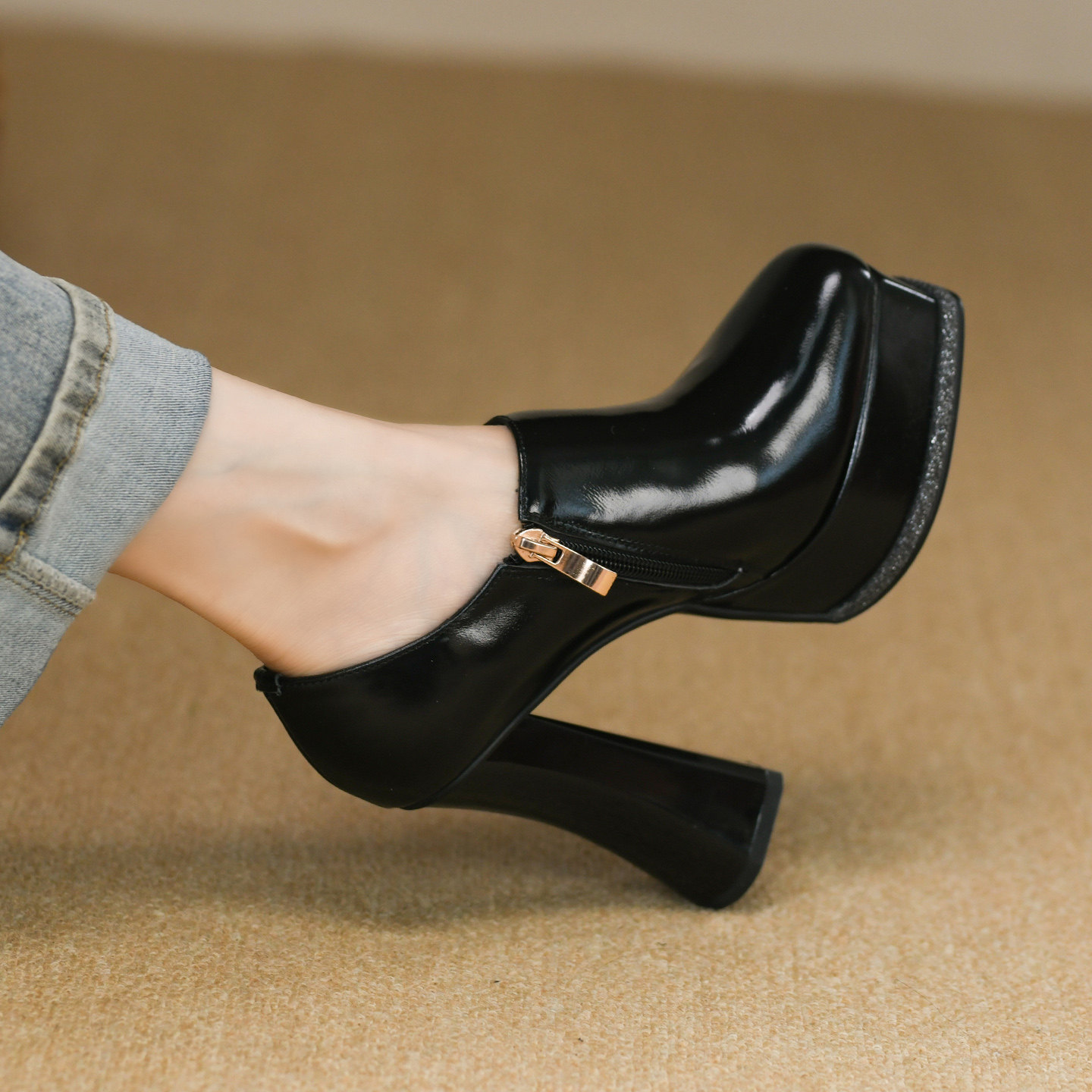 时尚厚底深口单鞋女粗跟春秋新款真牛皮亮面防水台超高跟鞋女10cm,淘宝优惠券,粉丝福利购,淘宝优惠卷