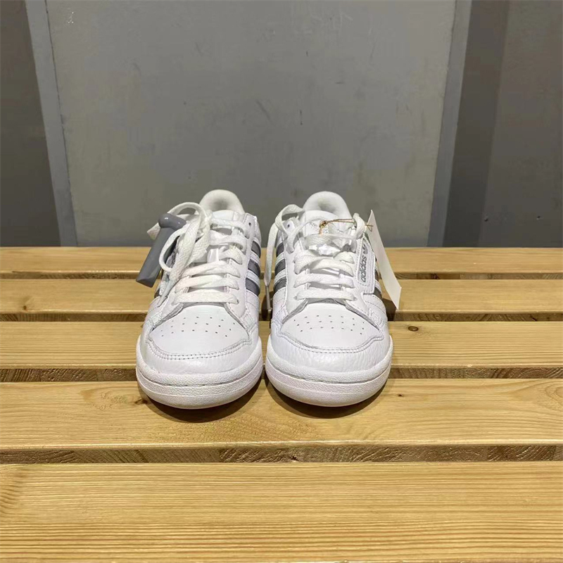 Adidas/阿迪达斯三叶草夏季女子低帮轻便l耐磨运动休闲板鞋S42626 - 图1