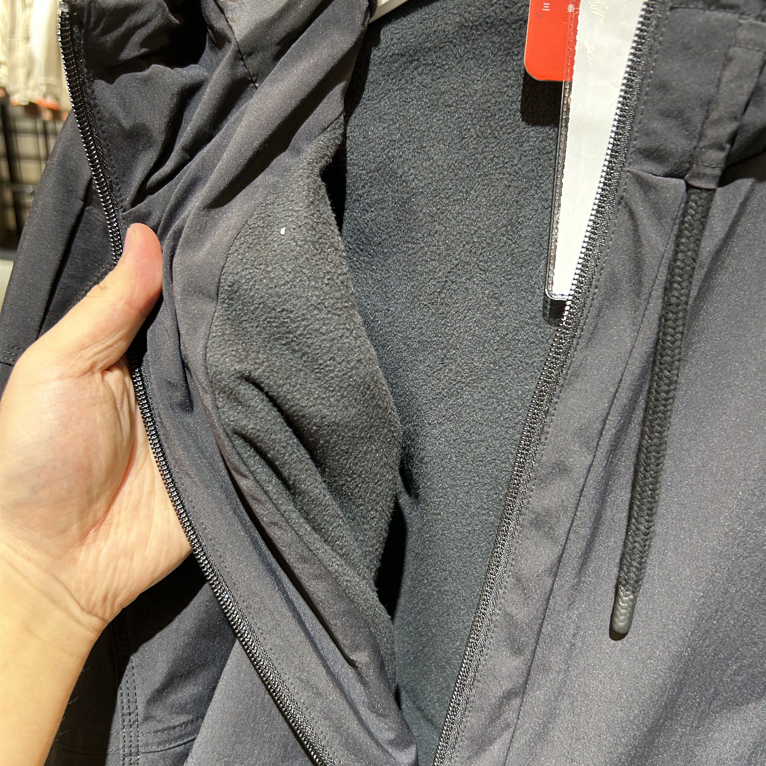 正品Adidas/阿迪达斯冬季男子运动加绒休闲连帽夹克外套 IP4980,淘宝优惠券,粉丝福利购,淘宝优惠卷