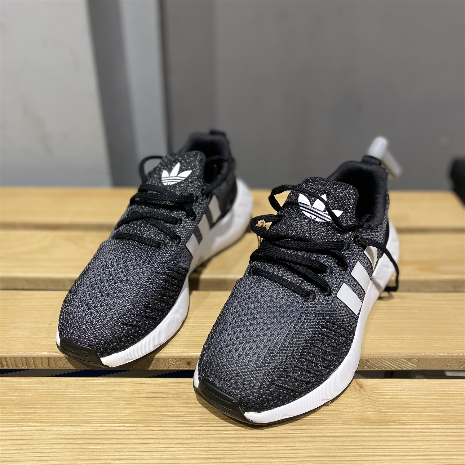 Adidas阿迪达斯三叶草2022夏季男女同款低帮运动休闲跑步鞋GZ3496 - 图0