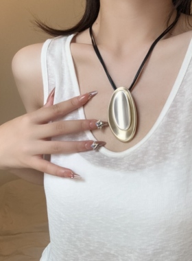 多层皮绳极简几何拉丝吊坠项链女