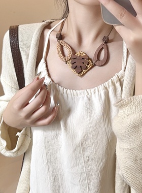 民族风波西米亚木质镂空花朵项链