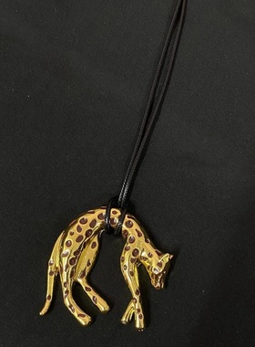 独特性感咖色金钱豹吊坠项链