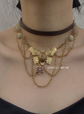 金属棕色皮质流苏美拉德蝴蝶项链