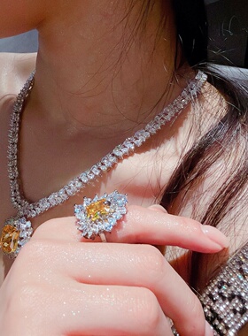 鹅黄几何花朵开口戒戒指花卉高级质感镶嵌轻奢潮流2025精选气质