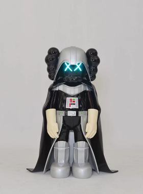 联名黑武士白兵kaws雕塑摆件