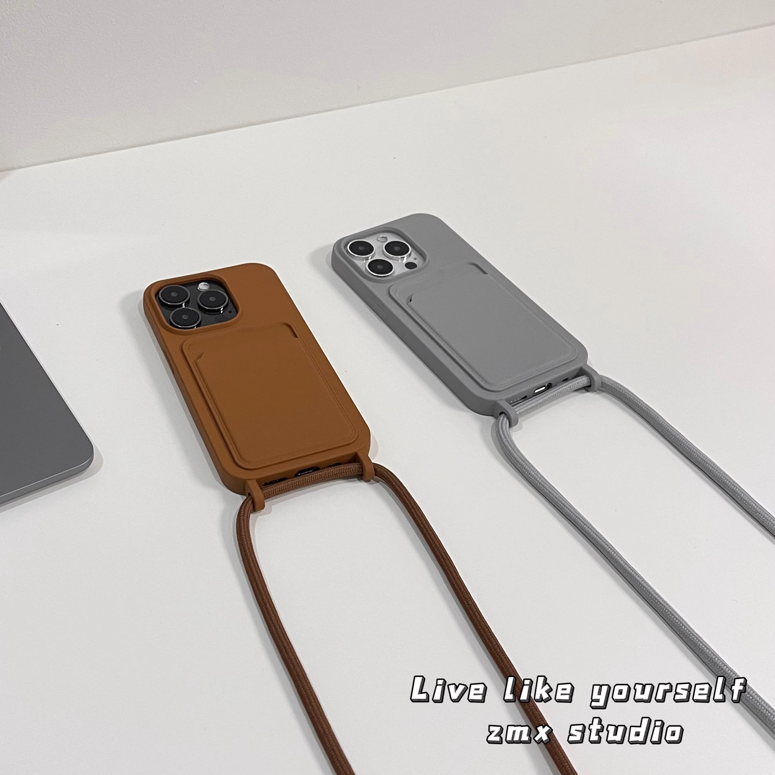 ins风秋冬复古棕高级灰斜跨可调节背带挂绳插卡手机壳适用17iPhone15promax14软壳硅胶苹果16/13保护套12/11