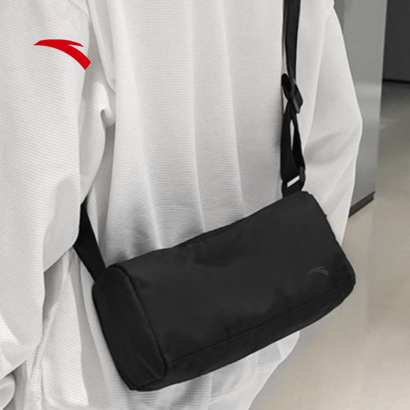 安踏男女2023新款健身运动单肩包 anta安踏北京挎包/拎包/休闲包