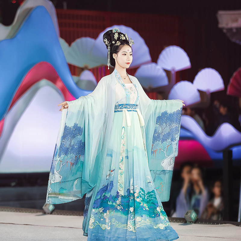 衔泥小筑千秋山水重工刺绣飘逸仙气古典原创汉服女装大袖衫沧笙_虎窝淘