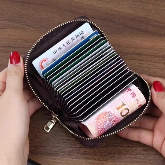 Anti-demagnetization card bag for women's advanced multi-card driver's license anti-theft brushing card case for bank certificate storage bag