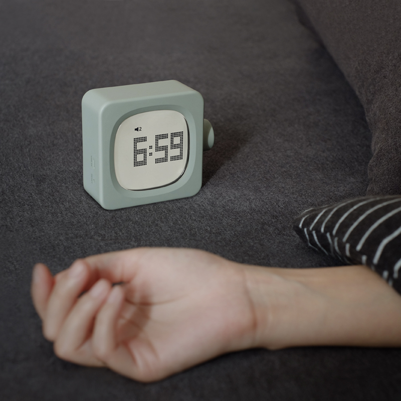 MUID | Cubic Alarm Clock 方块闹钟 简约夜光静音床头LED时钟 - 图1