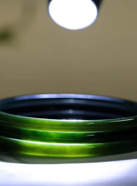 天然和田玉手镯女青玉和田玉叮当镯塔青墨绿玉石青料原石细条镯子