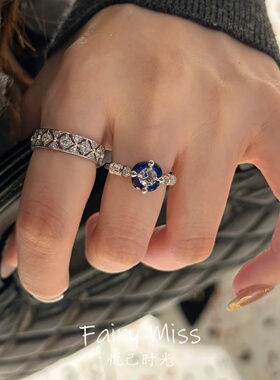 克莱因蓝星球矢车菊红刚玉女戒指