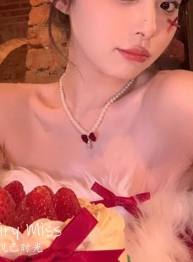 黛芬奇红色丝绒蝴蝶结珍珠锁骨链