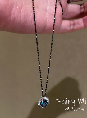 意大利黑银素清冷感鸢尾花锁骨链