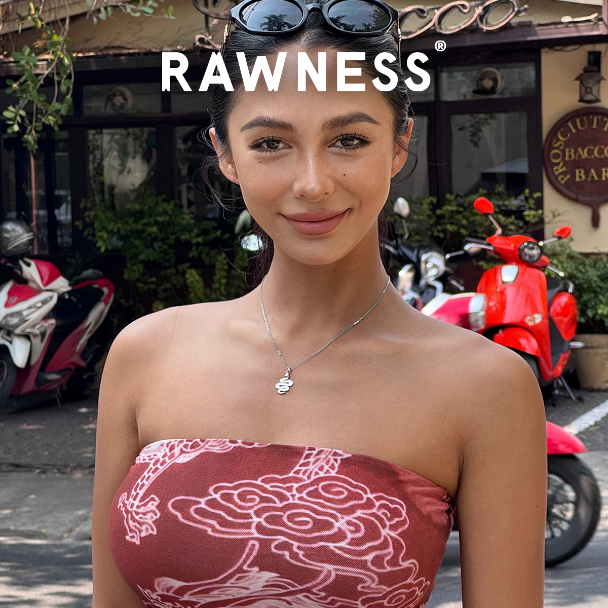 RAWNESS蛇形项链 本命年蛇年项链镀金生肖蛇男女礼物白贝母吊坠 - 图2