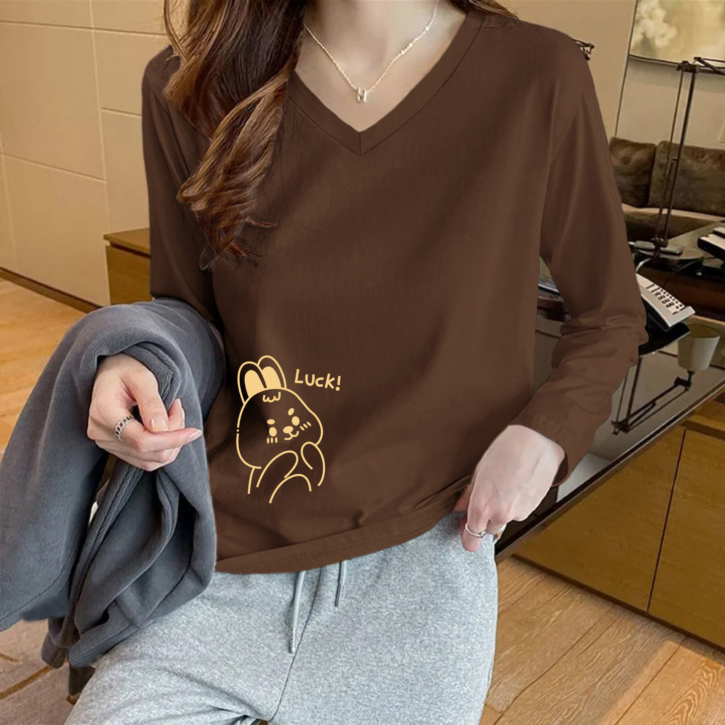 外贸出口品牌清仓纯棉时尚长袖V领t恤女春秋洋气减龄休闲显瘦上衣,淘宝优惠券,粉丝福利购,淘宝优惠卷